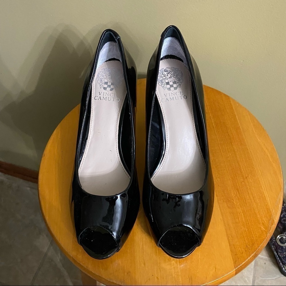 Vince Camuto Open Toe Leather Heels Black size 8